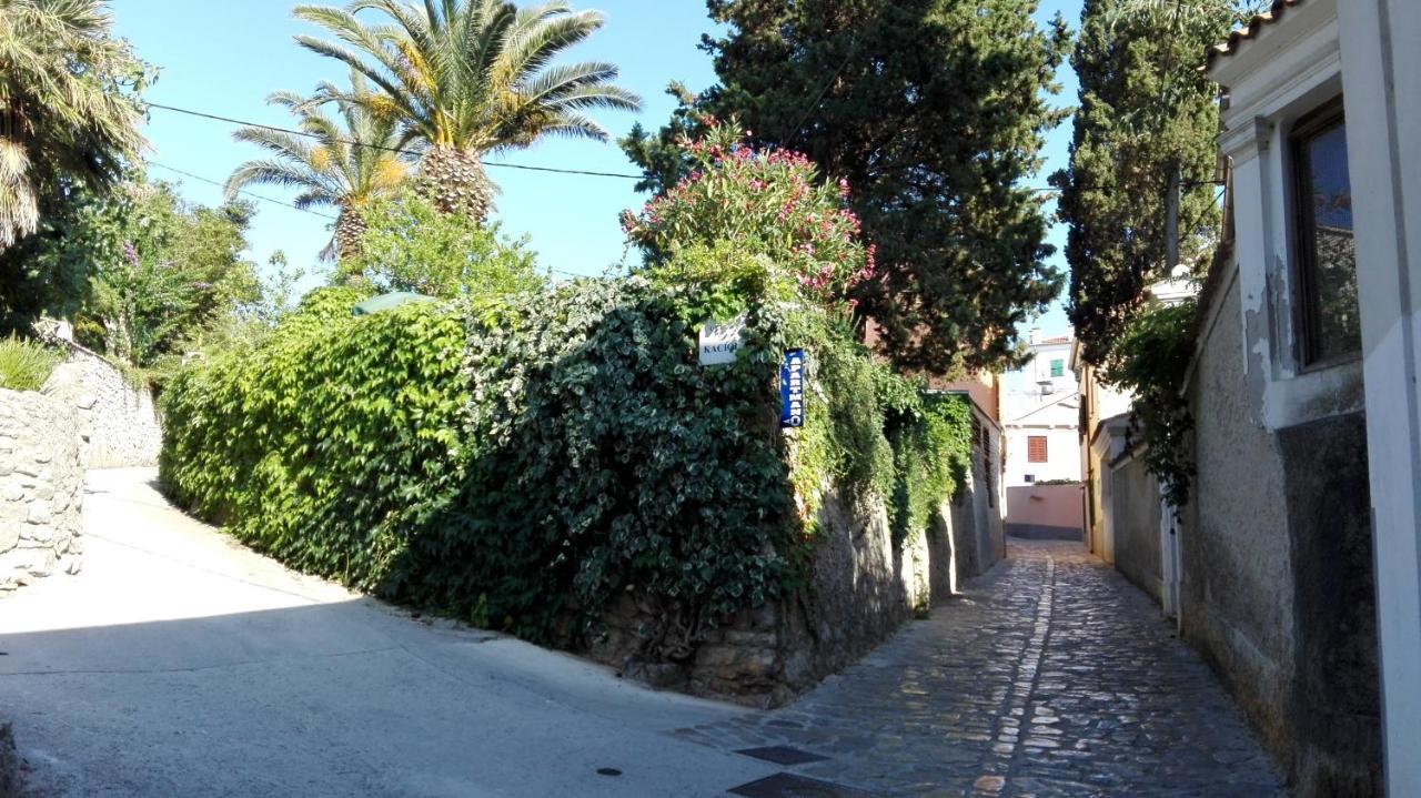 Apartments Veli Lošinj Exterior foto